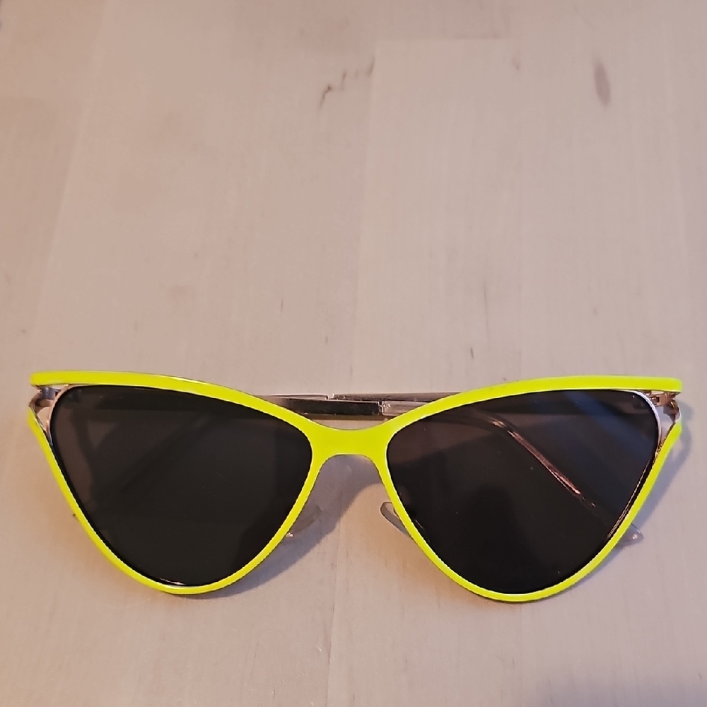 Neon Yellow Cat-Eye Sunglasses